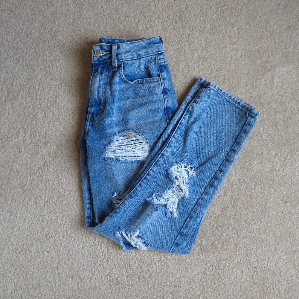 PACSUN  HIGHWAISTED RIPPED MOM JEANS